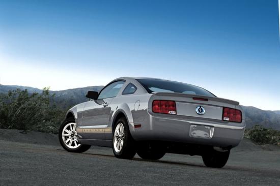 2008 ford mustang