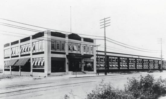 Duesenberg automobiles and motors company 1921 headquarters indianapolis indiana